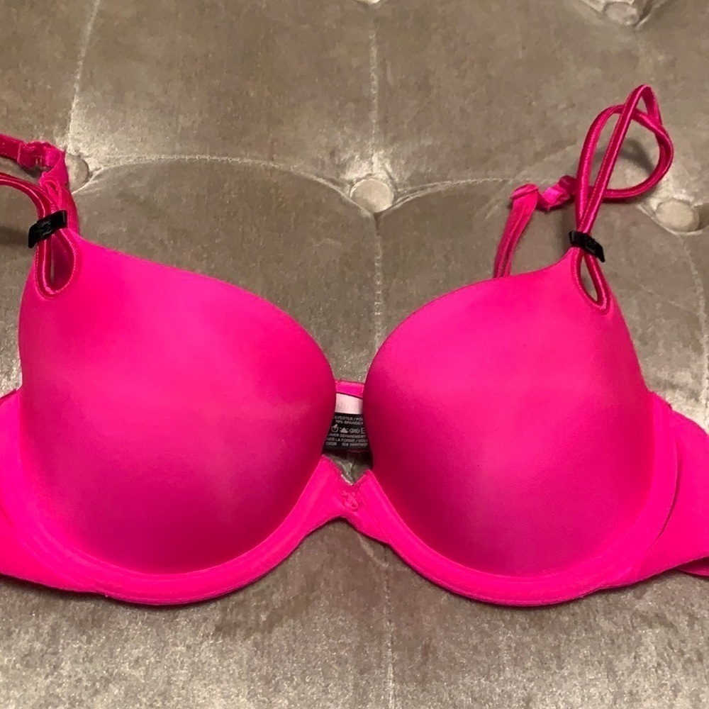 Victoria’s Secret sexy little things pink bra